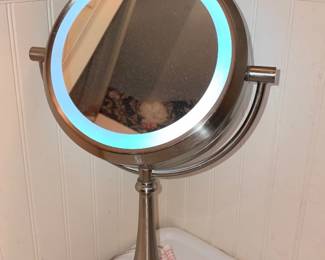 Light Up Vanity Mirror