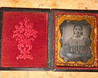 Antique Daguerreotype Photograph 1800s!