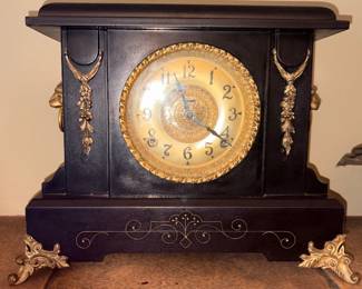 Antique Blk Ornate  Mantle Clock!