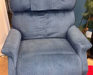 Golden Technologies Power Lift & Recline Chair Maxicomfort Model!