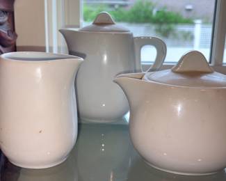 Richard Gionori White Tea Pot Set!