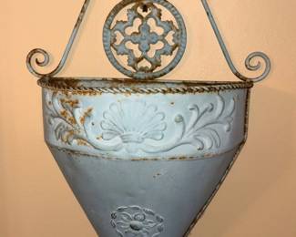 Hanging Metal Basket!