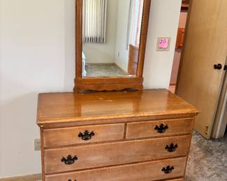 Dresser w/ Mirror