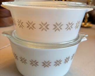 Pyrex 472, 473 Town and Country