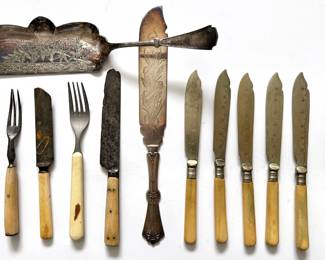 Vintage Knives Including EPNS Set & Crumber Lot #: 114