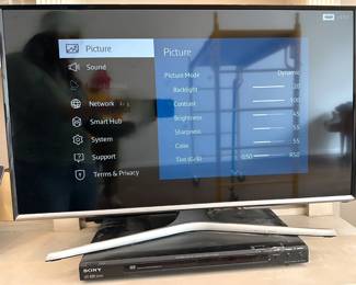 31 Inch Samsung Flatsceen TV & Sony DVD Player Lot #: 40