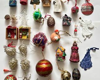 Over 40 Vintage & Modern Christmas Ornaments Lot #: 145
