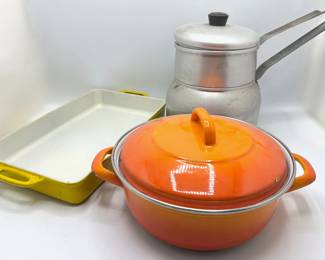 Enameled Dutch Oven & Roasting Pan & Wear-Ever Aluminum Double Boiler Pot Lot #: 147