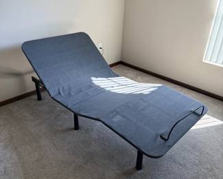 adjustable bed frame