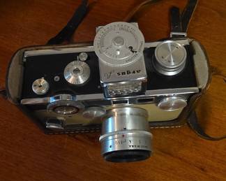 Argus C3 Matchmatic "The Brick" 35mm Film Camera with Case and Flash
