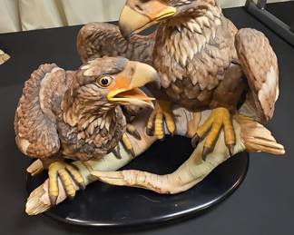 Boehm "Majestic Pair" Bald Eagles Sculpture