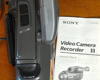 Sony CCD-FX228 Hi8 Handycam Video Camera Recorder