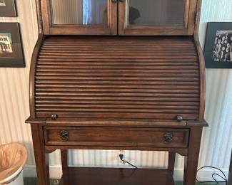 Roll top desk 