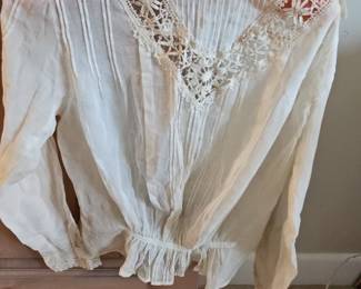 Antique Edwardian White Cotton Pintuck Blouse with Crochet Lace Insets