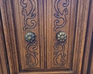 Thomasville Furniture Antigua Collection Spanish Style Dark Wood Sideboard/Buffet