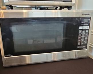 Panasonic 1200W High Power Inverter Microwave Oven