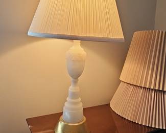 Vintage Italian Alabaster Urn Table Lamp with Gilt Base