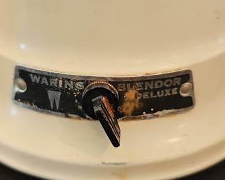Vintage Waring Blendor Deluxe Glass Jar Blender