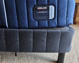 Kirkland Signature Lakeridge Mattress