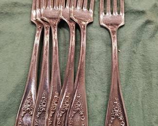 1847 Rogers Bros. "Remembrance" Silverplate Forks