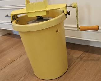 Vintage Dolly Madison Hand Freezer Ice Cream Maker