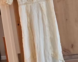 Antique Edwardian Cotton Lawn Tea Dress with Lace