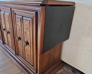Broyhill Premier "Gracias" Sideboard/Credenza