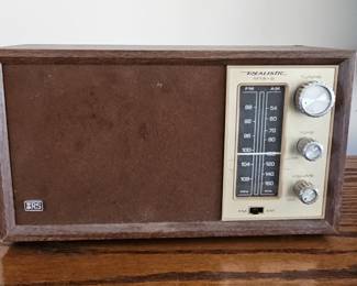 Realistic MTA-8 AM/FM Radio