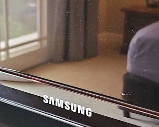 Samsung 55-inch LED TV with Sonos Beam Gen 2 Soundbar and Apple TV