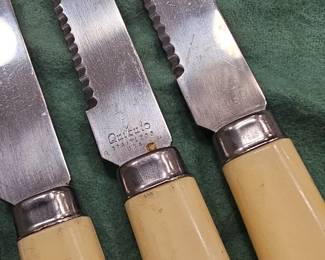 Vintage Quikut Steak Knives Set of 4 with Cream Bakelite Handles