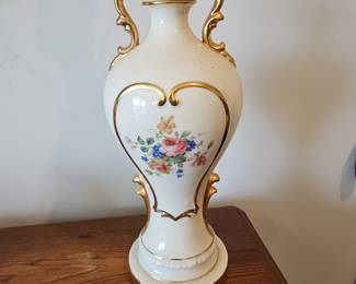 Vintage Floral Ceramic Urn Table Lamp with Gilt Handles