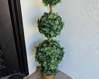 Faux Ivy Triple Ball Topiary Tree in Wicker Basket
