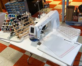 004 Husqvarna Viking Platinum 16 Quilting Machine  Accessories