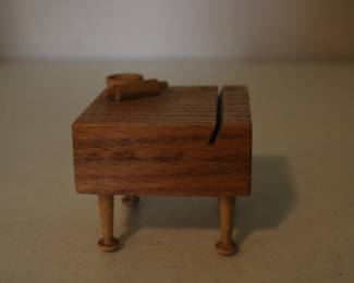 Miniature Cutting Block