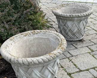 Concrete planters (8 available)