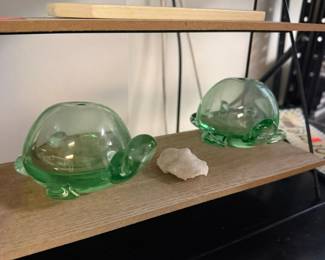 Set of 2 Green Glass Turtle Figurines