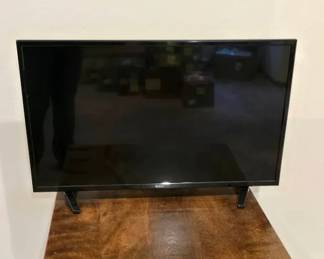 32 Inch RCA LED TVDVD Player Model RLDEDV3289.