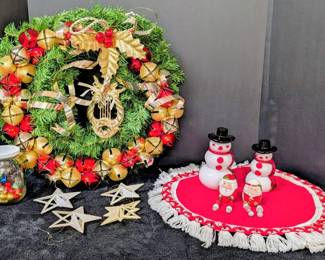 Vintage Christmas Decor Wreath