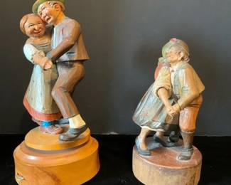 Swiss Style Music Box with Dancers Vintage Black Forest Dancers