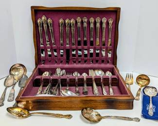 Silver Plated StainlessSteel Flatware with Wooden Box