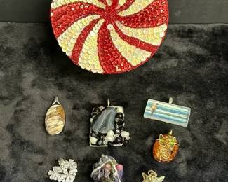 Pendants in Decor Box