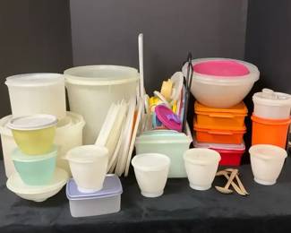 014 Tupperware Lot 2