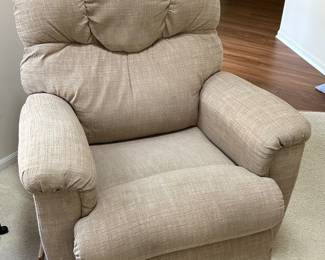 Lane recliner - Swivel recliner. So comfortable! 