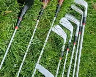 TOM SHAW Vintage Golf Clubs