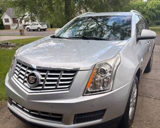 Cadillac SRX luxury crossover SUV, silver