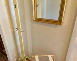 100 Hospitality Helpers