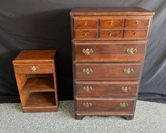 905 5 Drawer Dresser  Night Stand