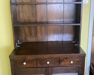 418 Old TavernStyle Bookcase