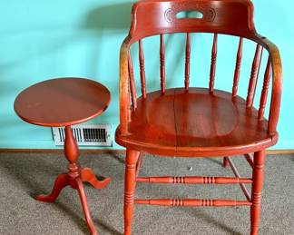 427 Vtg Armchair  Pedestal Table