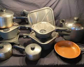 210 WearEver Air PotsPans Mix  More